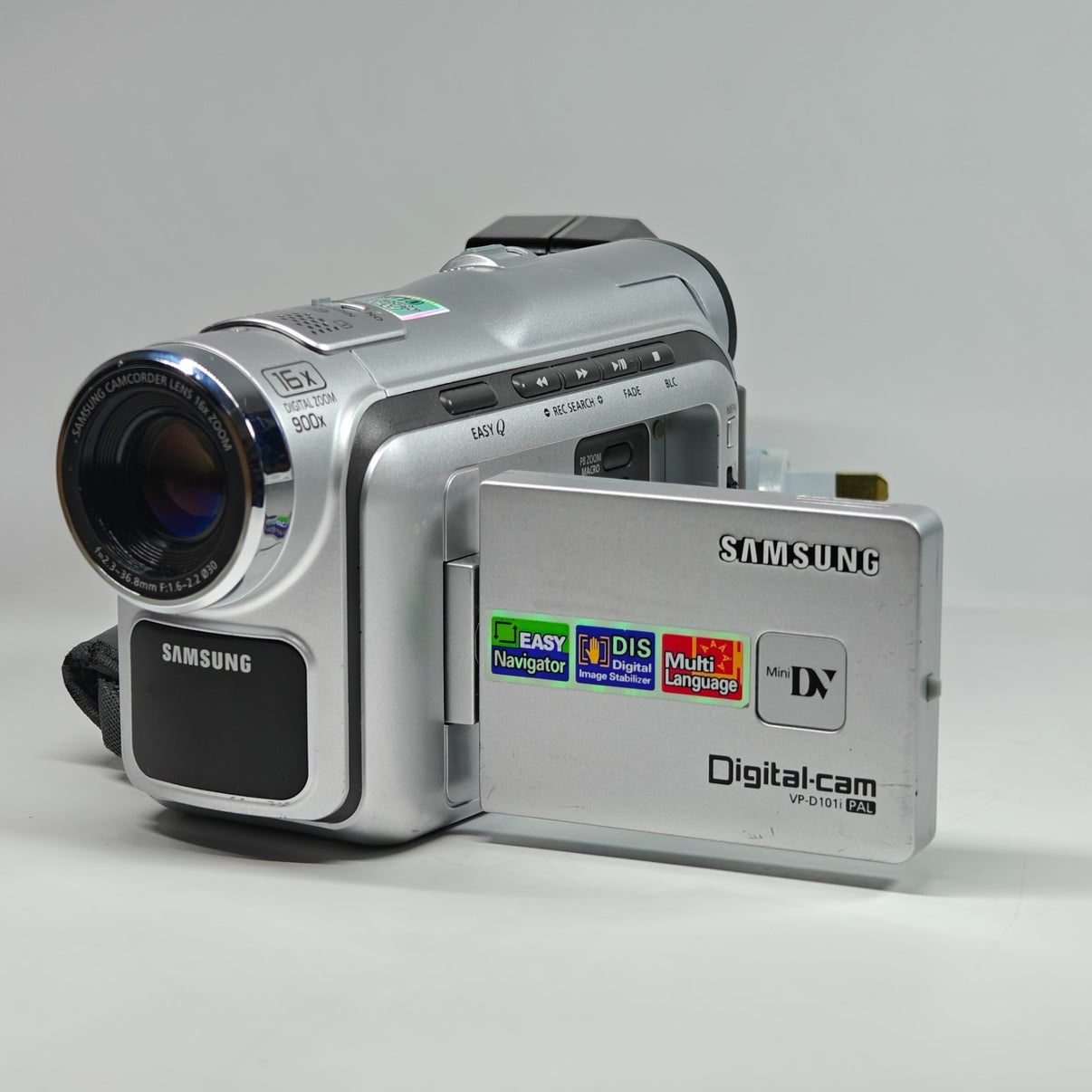 Samsung VP-D101i Camcorder MiniDV Tape Digital-cam 900x Zoom 2.5" LCD + Charger - Native Sole Cameras