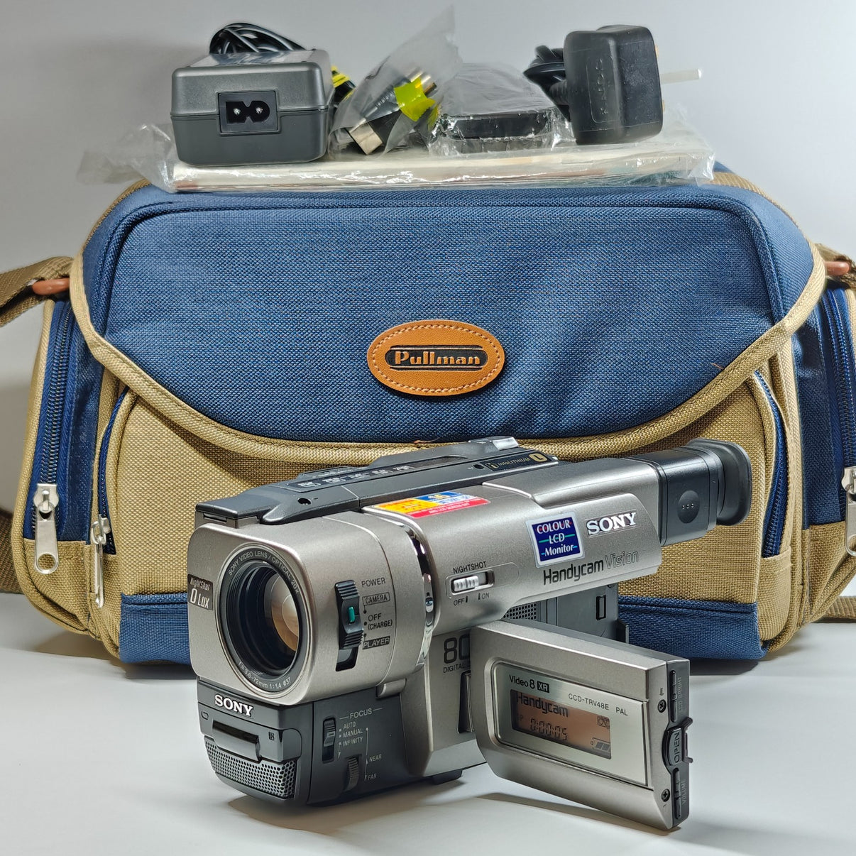 Sony Handycam CCD-TRV48E Video8 XR Camcorder 20x Zoom NightShot + Charger & Bag - Native Sole Cameras