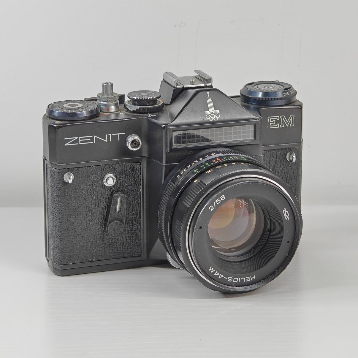Zenit EM SLR 35mm Film Camera with Helios-44M f2 / 58mm M42 Screw Mount Lens - Native Sole Cameras