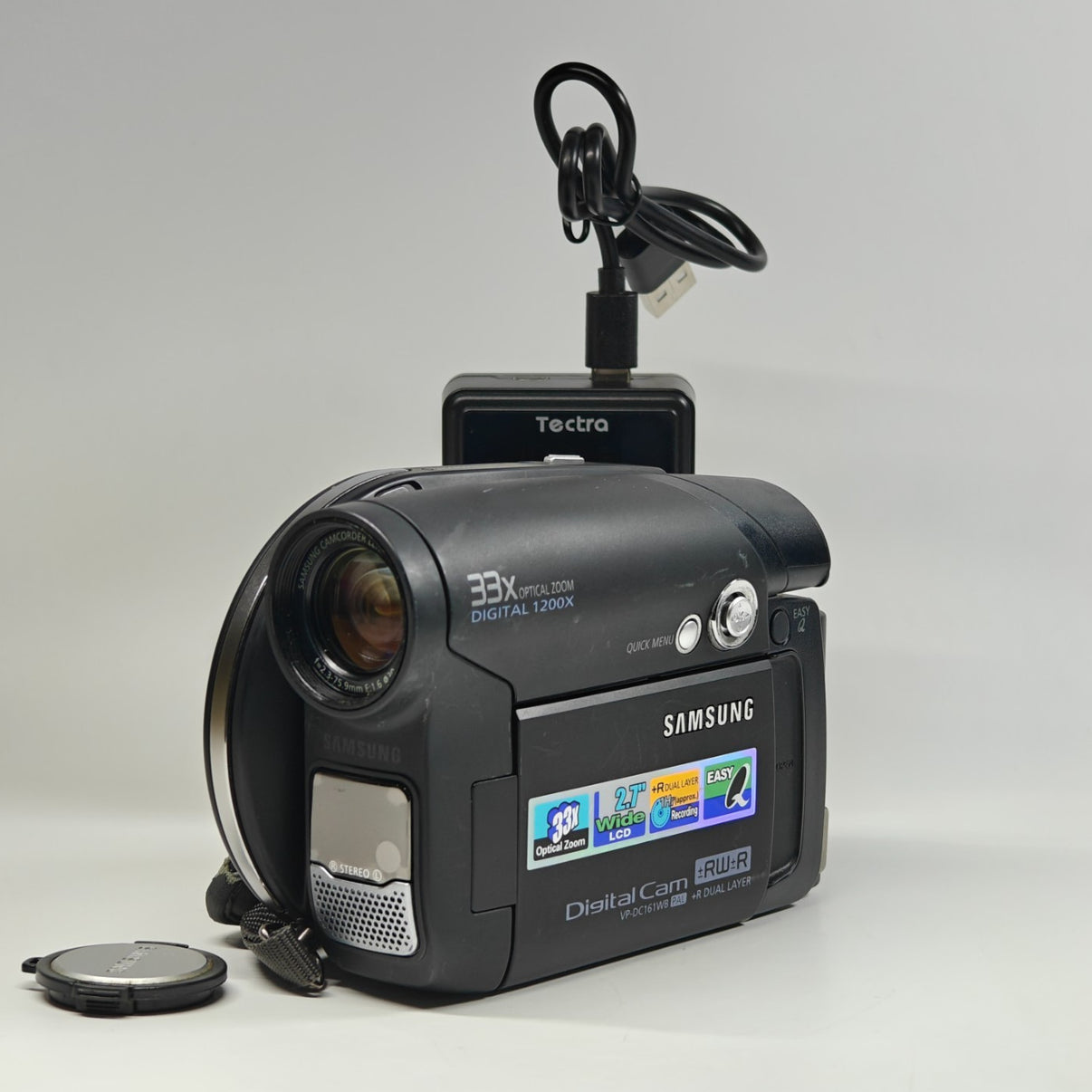 Samsung VP-DC161WB Camcorder 33x Zoom Mini 8cm DVD RW PAL Video Camera + Charger - Native Sole Cameras