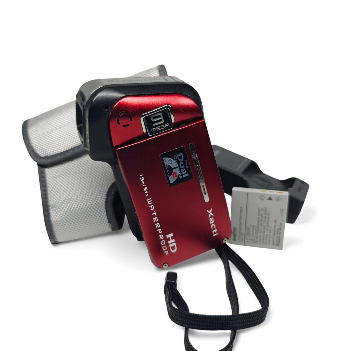 Sanyo Xacti VPC-CA9 Camcorder Waterproof 5x Zoom 9MP HD Red Bundle - Native Sole Cameras