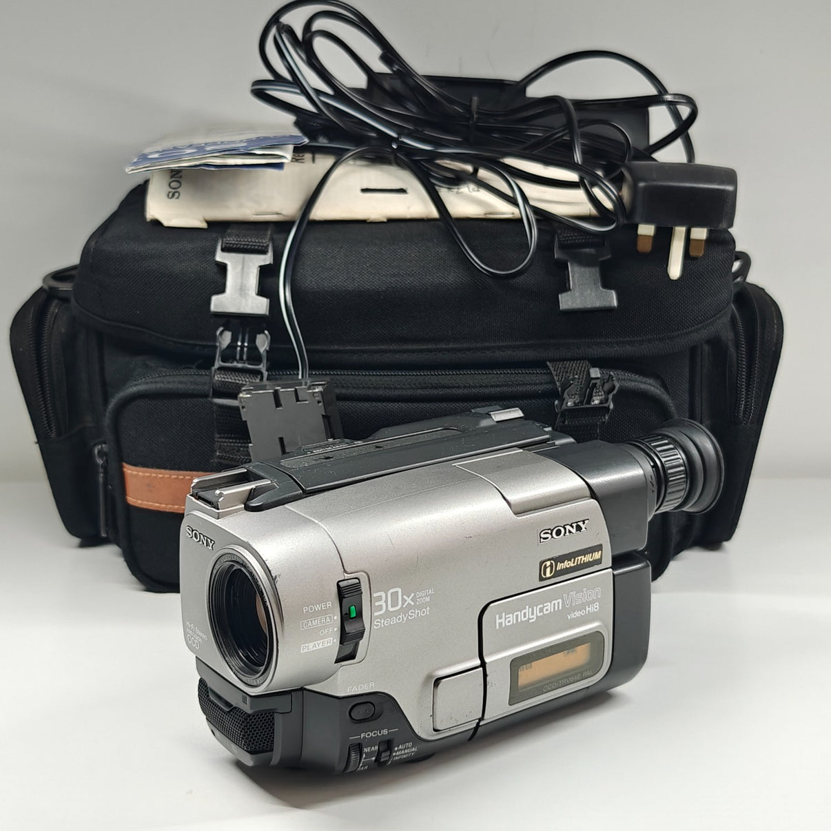 Sony Handycam Vision CCD-TRV64E Hi8 Tape Camcorder 2.5" LCD SteadyShot + Charger - Native Sole Cameras