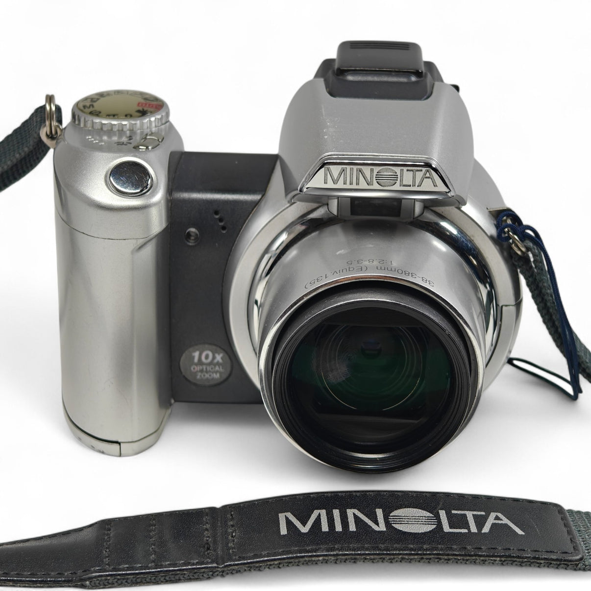 Konica Minolta DiMAGE Z1 Digital Camera Silver 3.2MP 10x Optical Zoom Retro Y2K - Native Sole Cameras