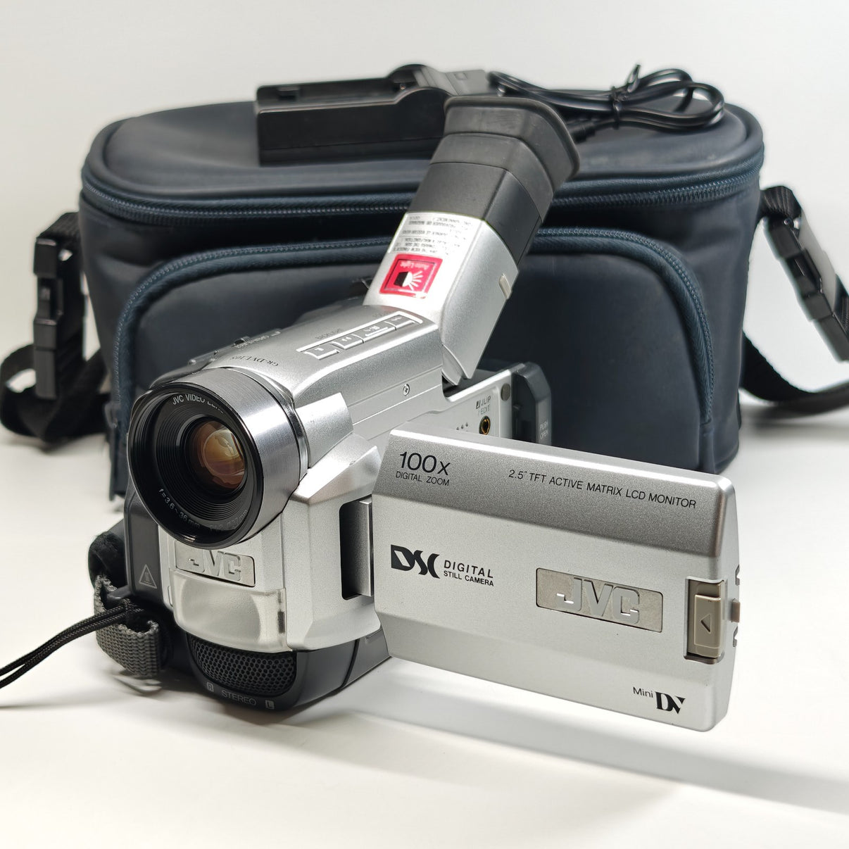 JVC GR-DVL108 Camcorder MiniDV Tape 100x Digital Zoom 2.5" LCD Retro Video Cam - Native Sole Cameras