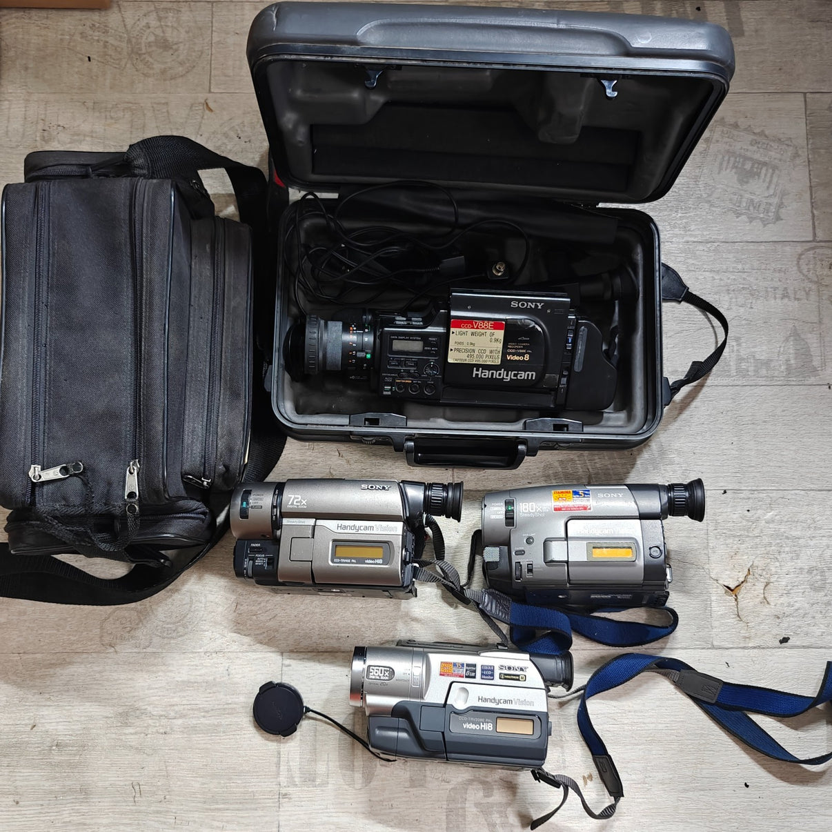 4x Sony Handycam Camcorders Job Lot - CCD-TRV208 CCD-TRV24 CCD-TRV46 CCD-V88 - Native Sole Cameras