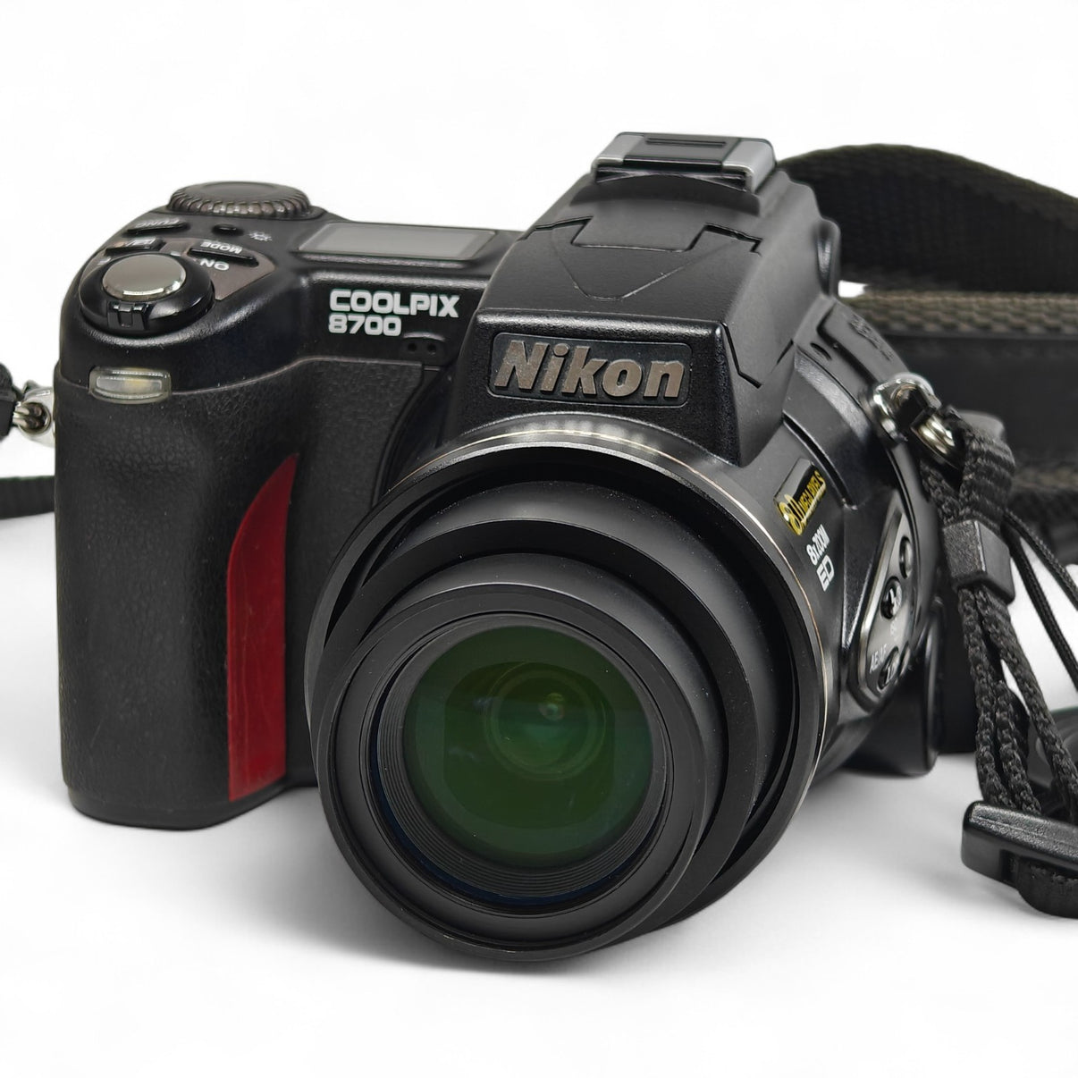 Nikon COOLPIX 8700 8.0MP Digital Camera Flip Screen Retro with Charger - Native Sole Cameras