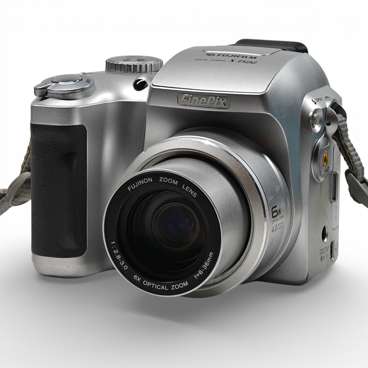 Fujifilm FinePix S3500 4.0MP Digital Camera Silver Retro 2000s Digicam - Native Sole Cameras