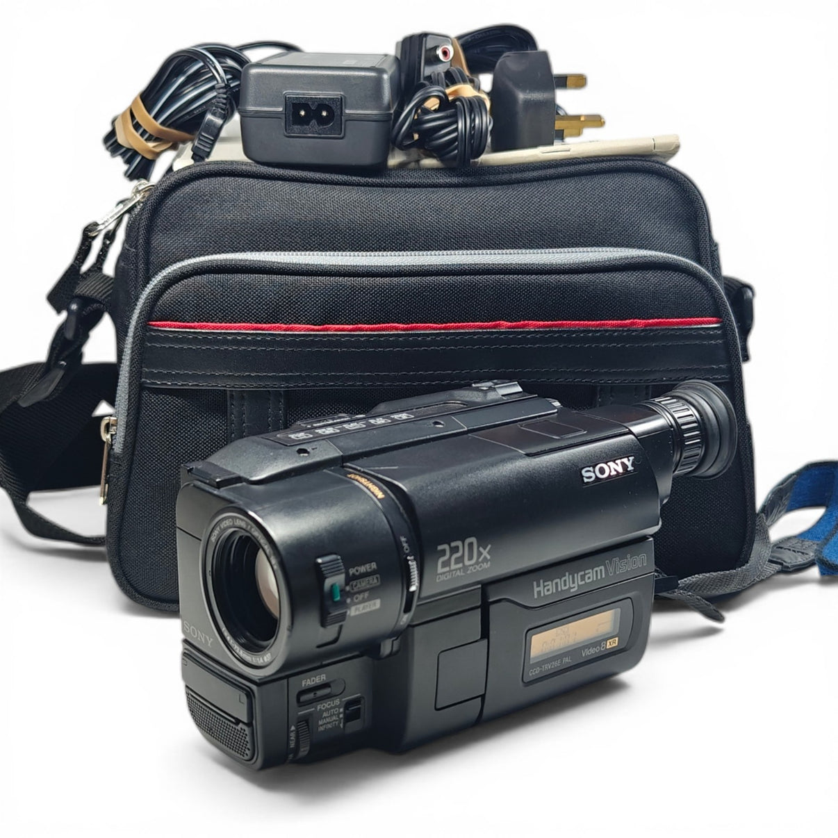 Sony Handycam CCD-TRV26E Video8 XR Camcorder 220x NightShot + Charger & Extras - Native Sole Cameras