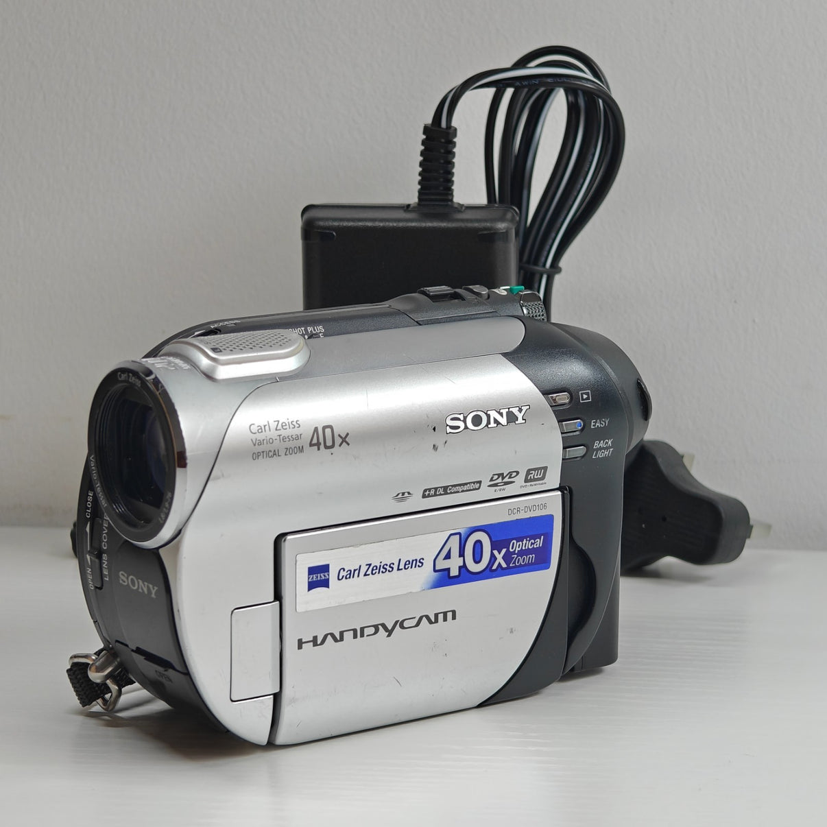 Sony Handycam DCR-DVD106E Camcorder DVD RW NightShot 40x Zoom + Charger - Native Sole Cameras