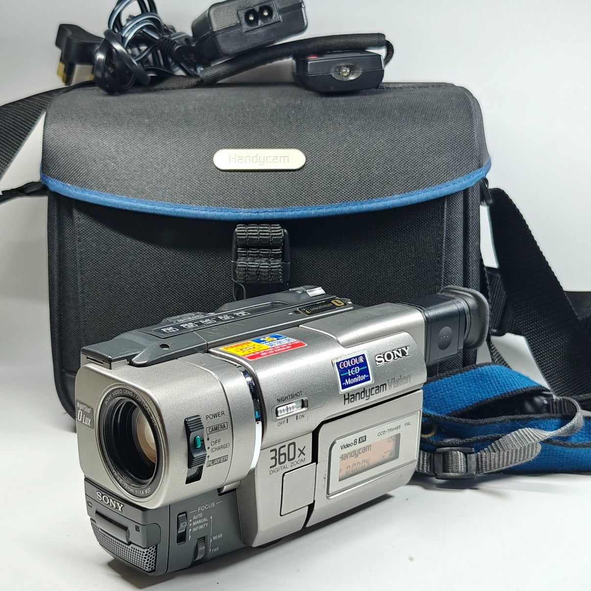 Sony Handycam CCD-TRV48E Video8 XR Camcorder 20x Zoom NightShot + Charger & Bag - Native Sole Cameras