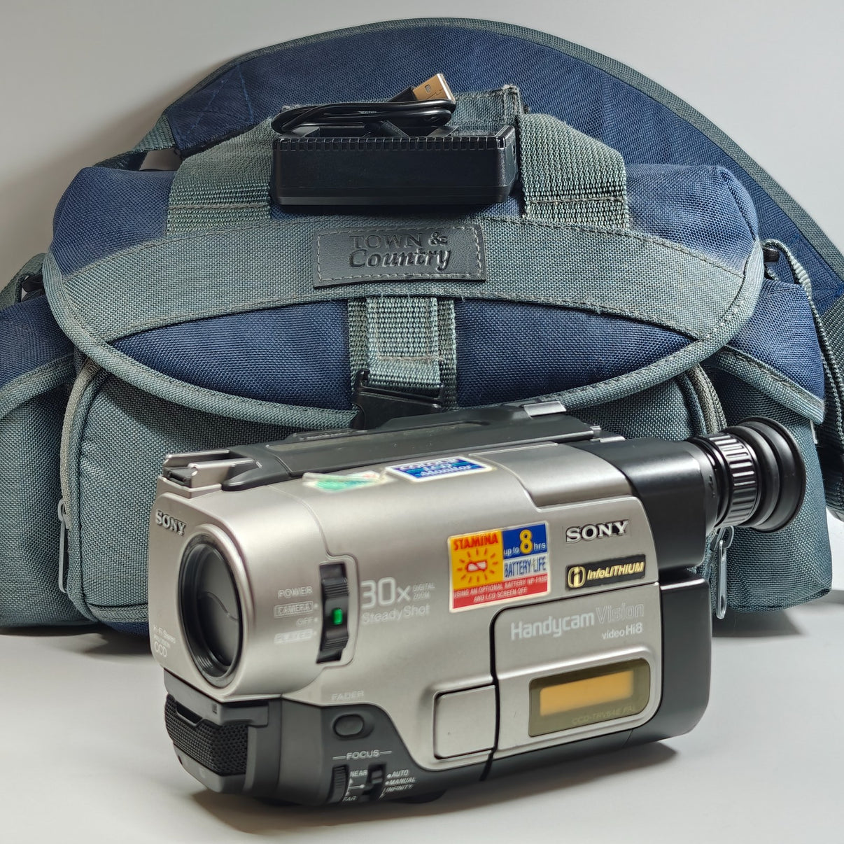 Sony Handycam Vision CCD-TRV64E Hi8 Tape Camcorder LCD 30x Zoom + Charger & Bag - Native Sole Cameras