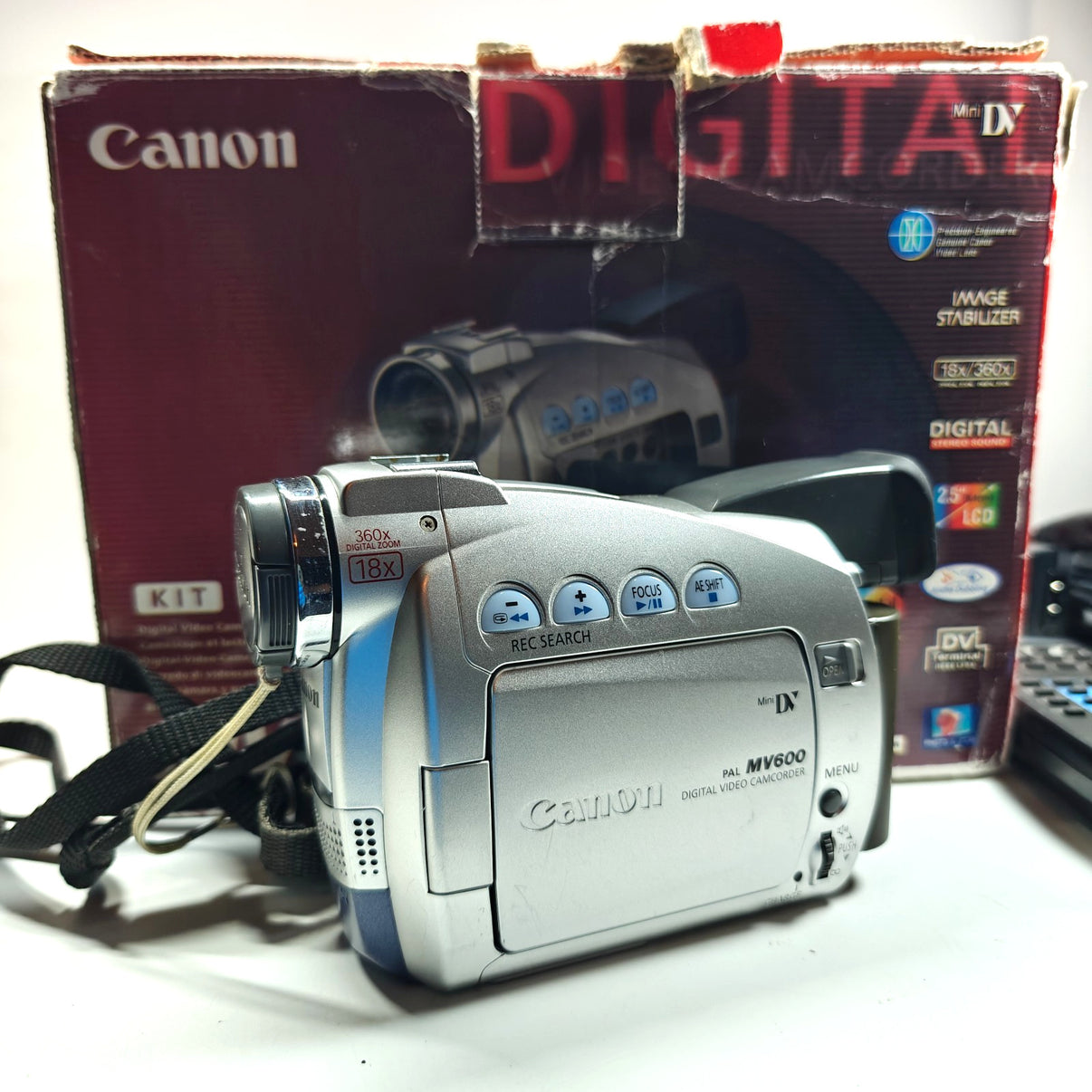 Canon MV600 Camcorder MiniDV Tape 18x 360x Zoom Video Camera - Boxed - Native Sole Cameras