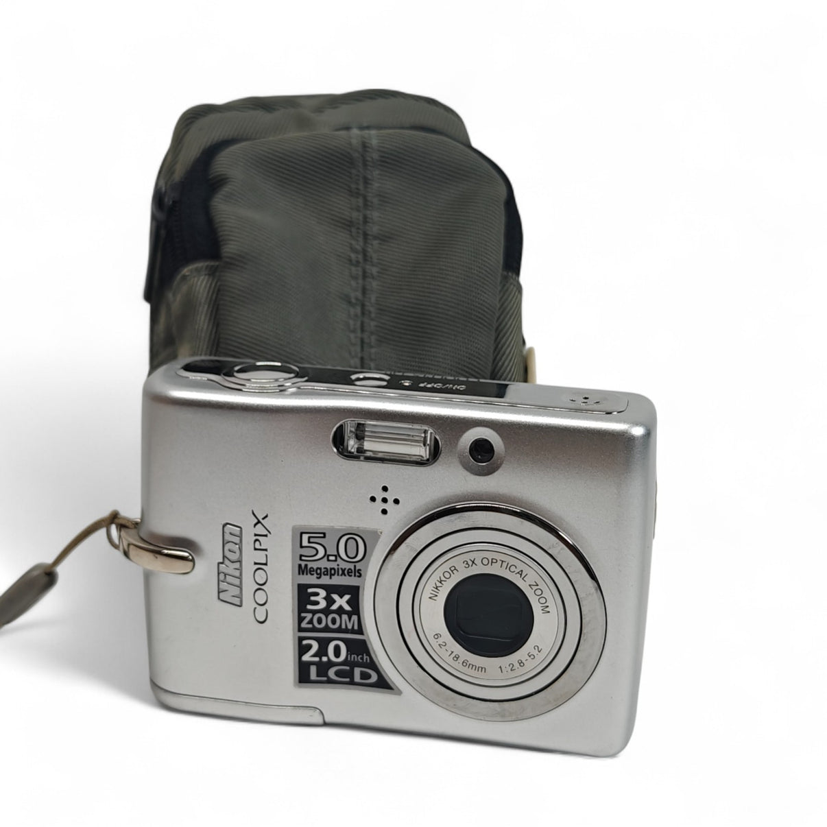 Nikon COOLPIX L10 Digital Camera Silver 5MP Nikkor 3x Zoom Retro Compact + Case - Native Sole Cameras