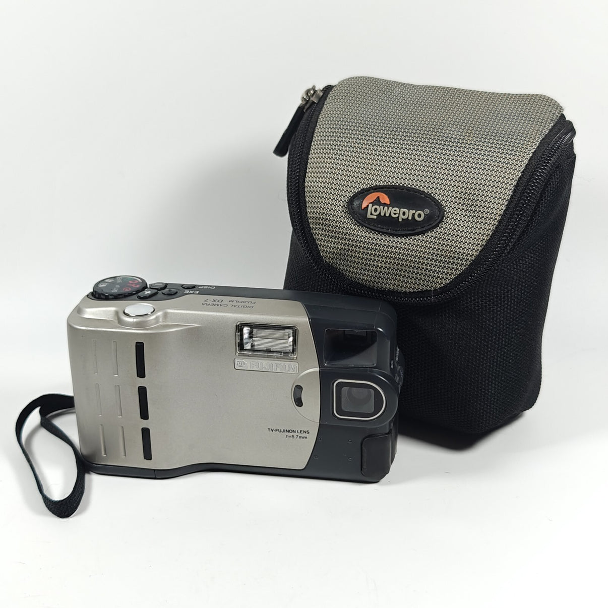Fujifilm FinePix DX-7 0.35MP RARE Retro Compact Digital Camera + Case - Native Sole Cameras