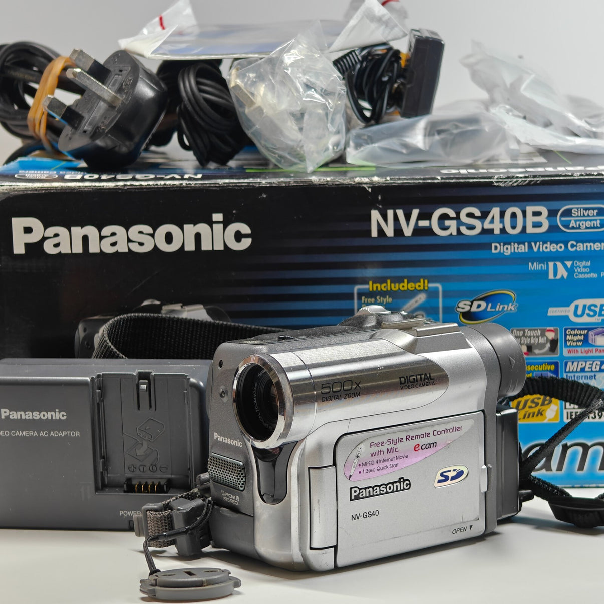 Panasonic NV-GS40 Camcorder Retro 500x Zoom MiniDV Tape Video Camera - Boxed - Native Sole Cameras
