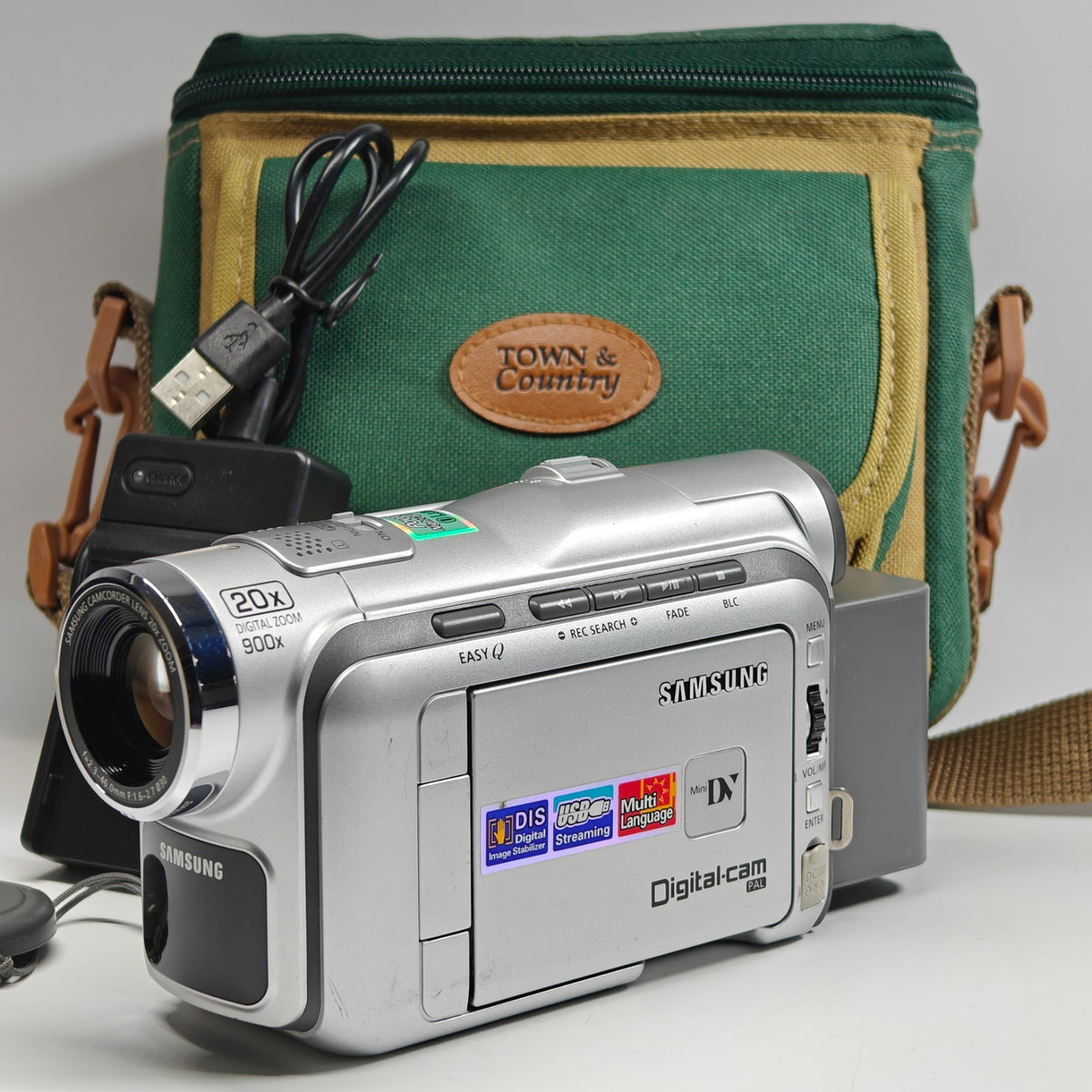 Samsung VP-D102 Camcorder MiniDV Tape Night Vision 900x Zoom 2.5" LCD + Charger - Native Sole Cameras