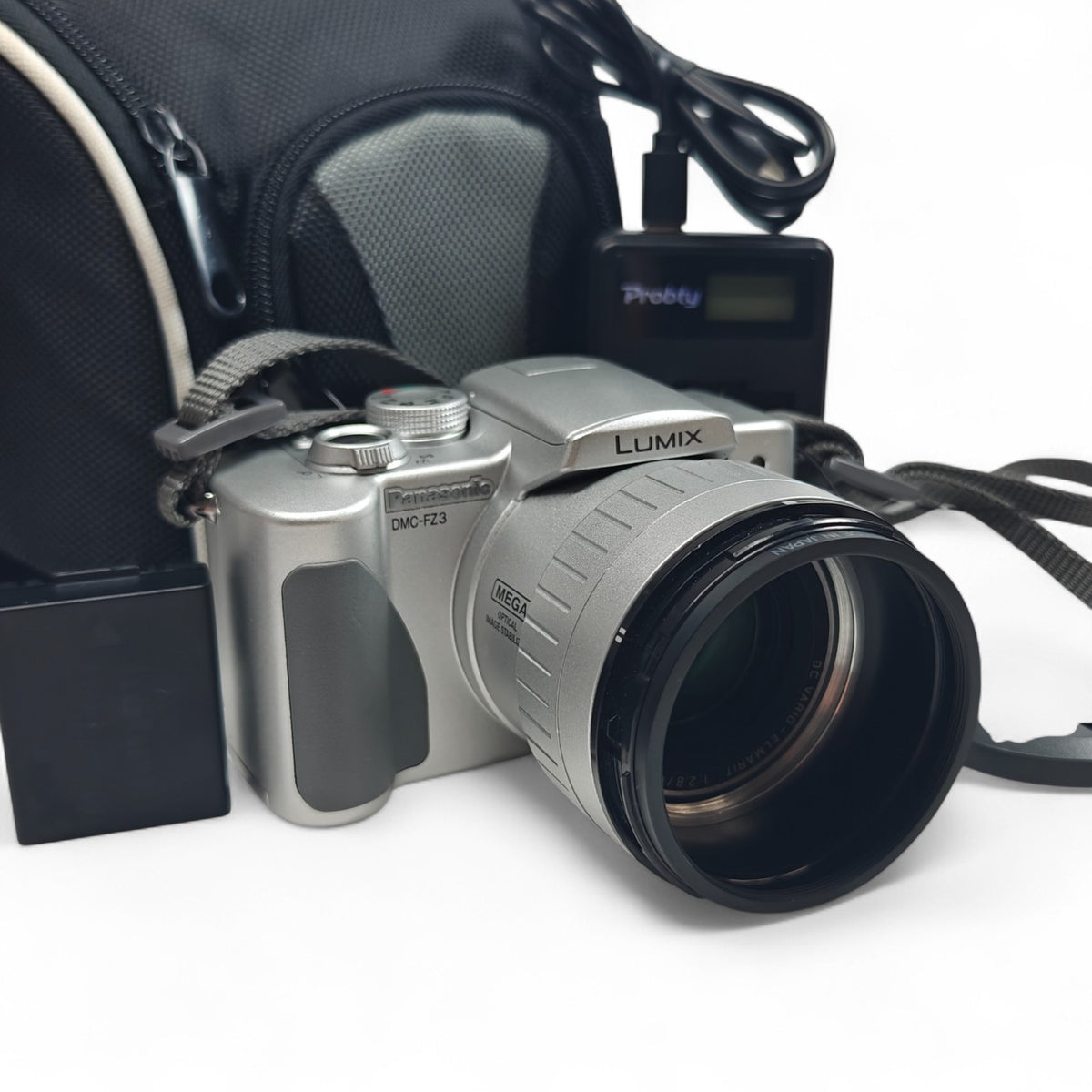 Panasonic LUMIX DMC-FZ3 Digital Camera 3.1MP Leica 12x Retro + Charger - Native Sole Cameras