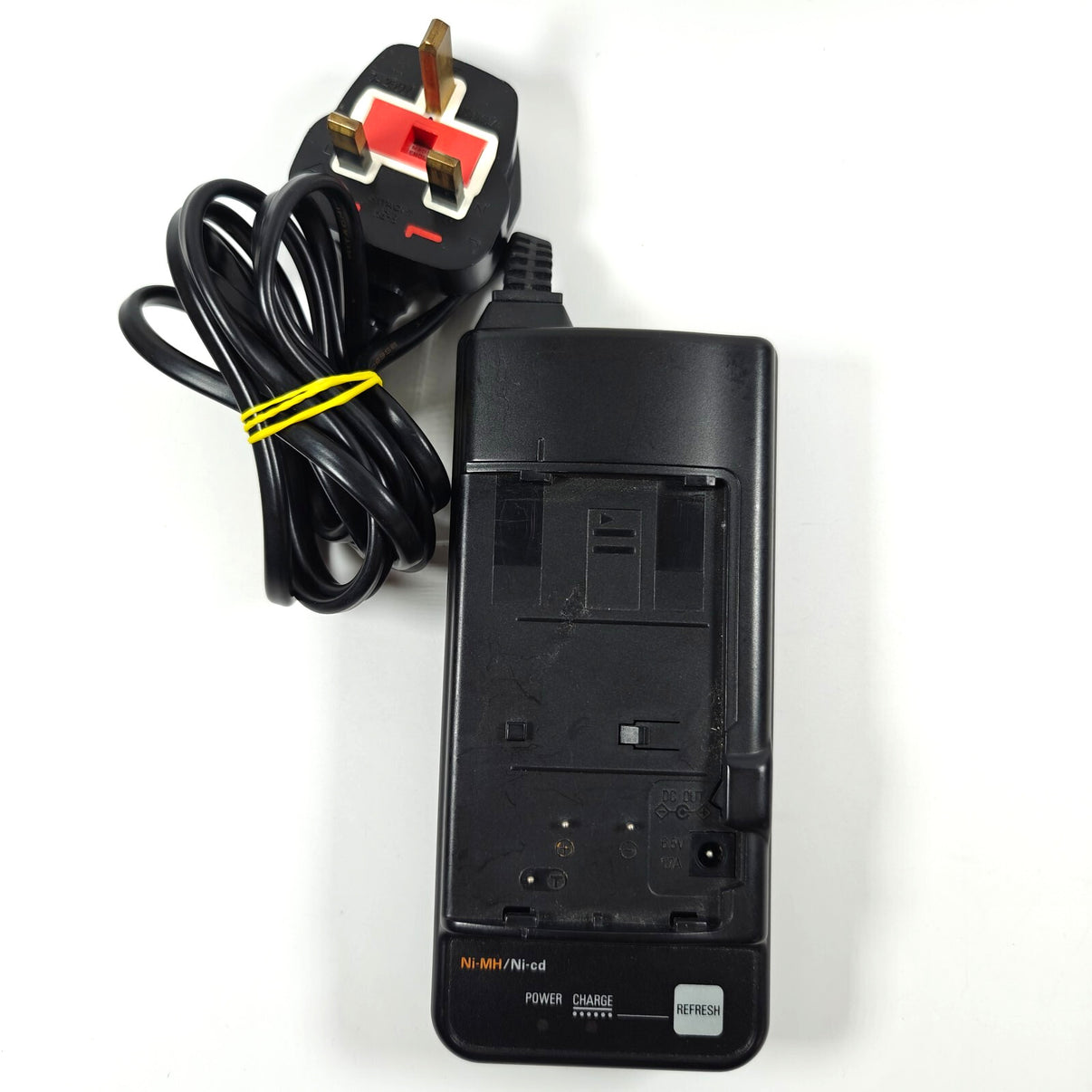 SANYO VAR-S15 B AC Power Adapter Genuine Battery Charger for Video Camcorders - Native Sole Cameras