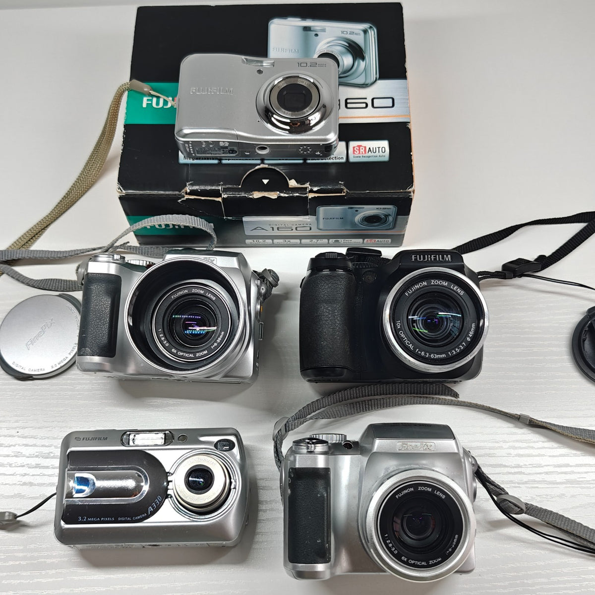 5x Fujifilm Digital Cameras Job Lot - Finepix A160, S3000, S5700, A330, S3000 - Native Sole Cameras
