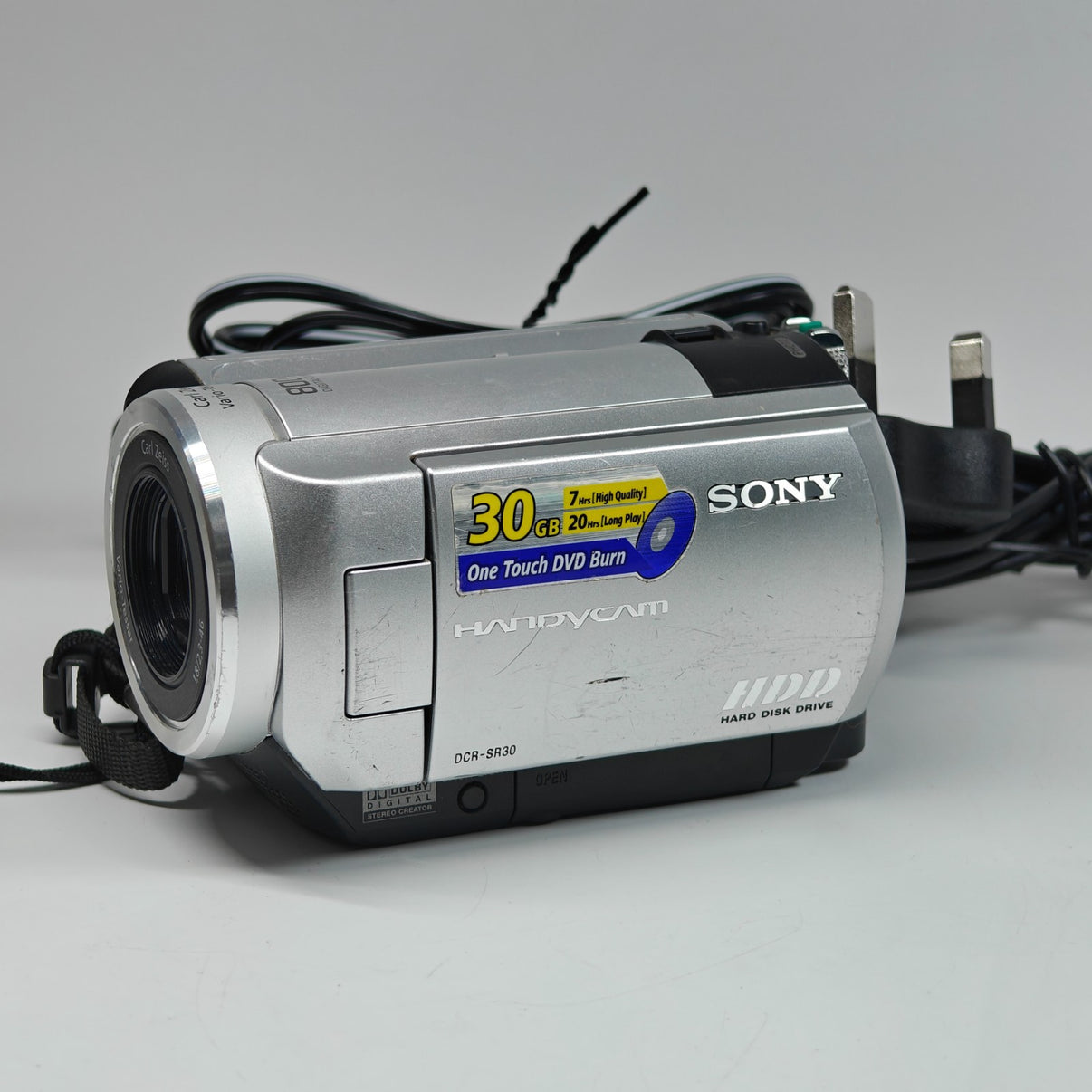 Sony Handycam DCR-SR30E Camcorder 30GB HDD Built-in 20x Zoom NightShot + Charger - Native Sole Cameras