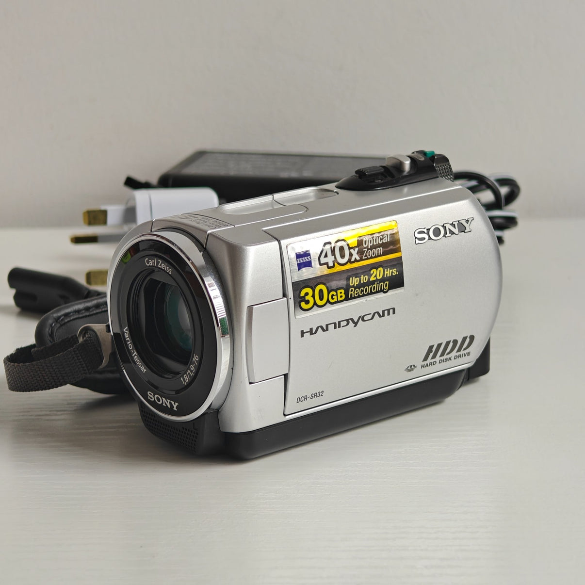Sony Handycam DCR-SR32E Camcorder Silver 40GB HDD 40x Zoom NightShot + Charger - Native Sole Cameras