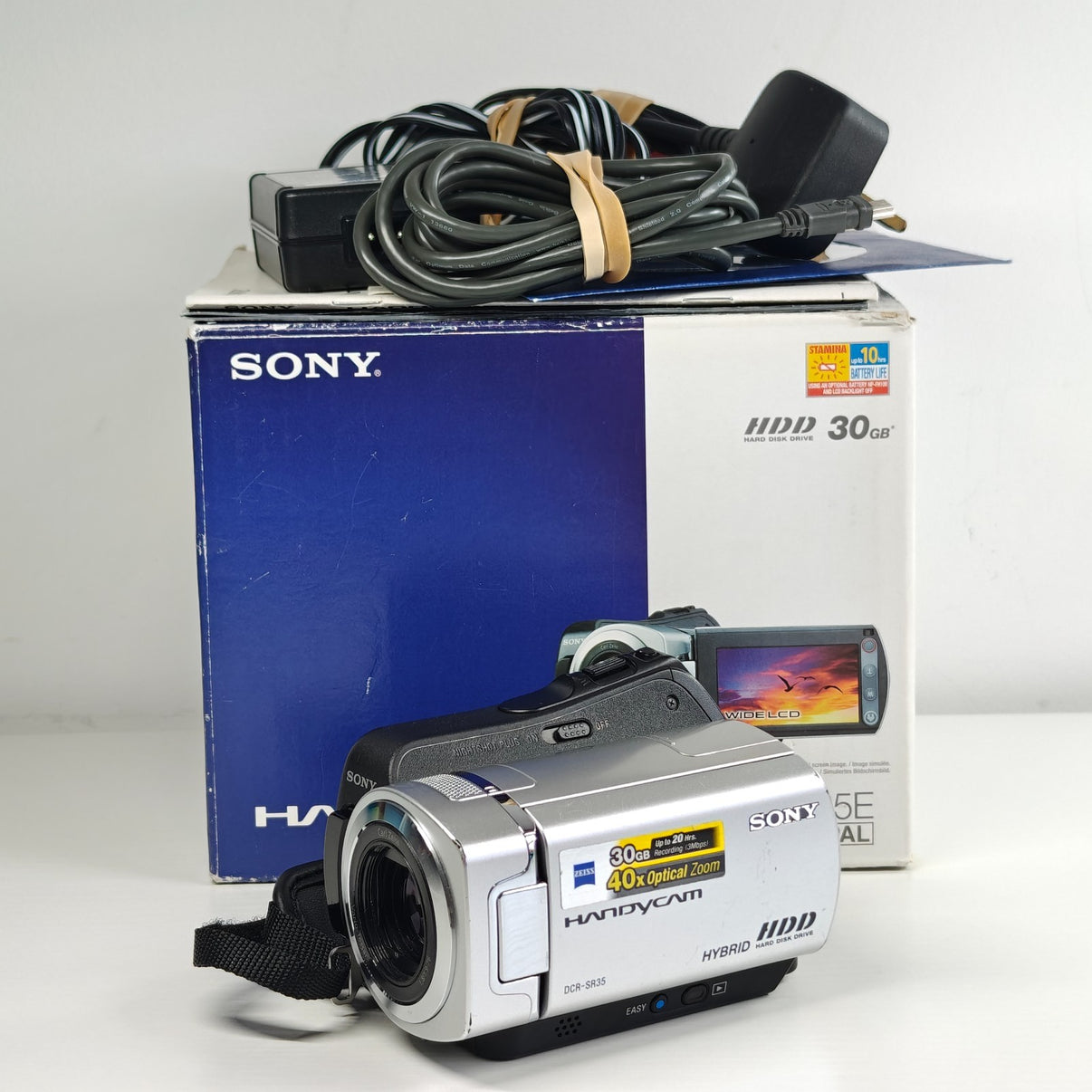 Sony Handycam DCR-SR35E Camcorder Silver 30GB HDD NightShot 40x Zoom Boxed - Native Sole Cameras